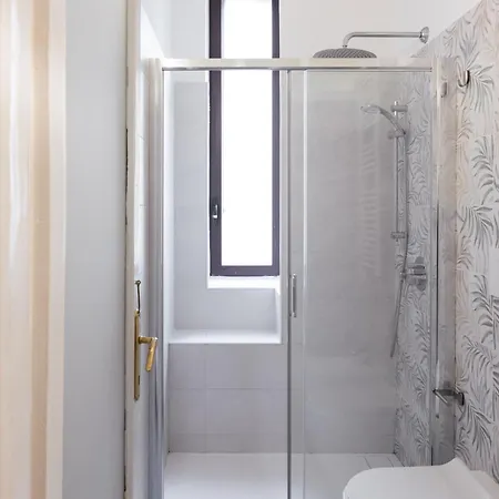 Charming 4 Person Navigli District - Mirable Pm מילאנו