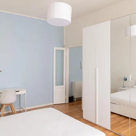 Charming 4 Person Navigli District - Mirable Pm * מילאנו